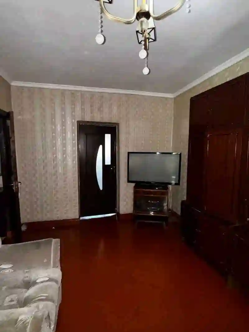 3-к квартира, 3 этаж, 60 м², Танка