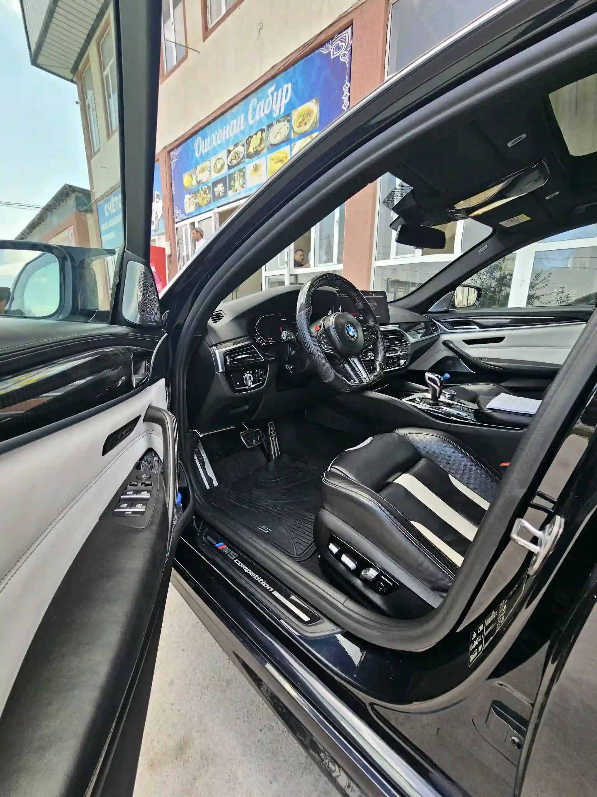 BMW 5 series 2018 — миниатюра 9