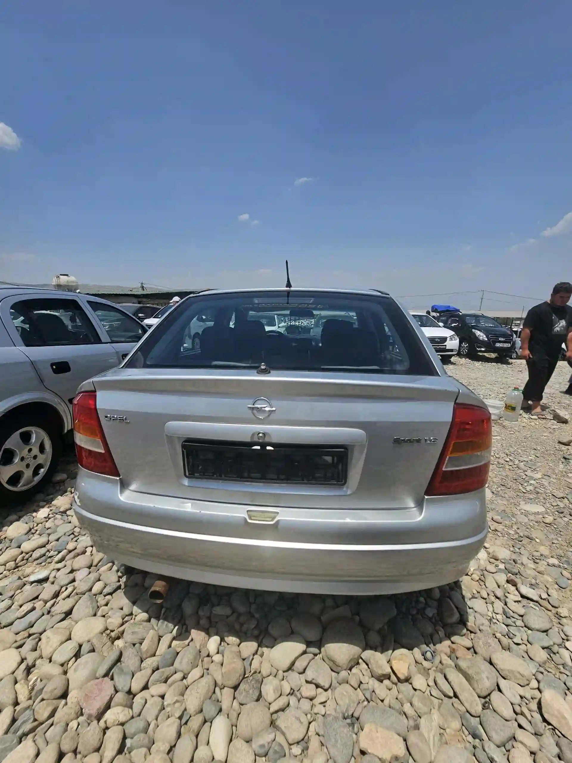 Opel Astra j 1998