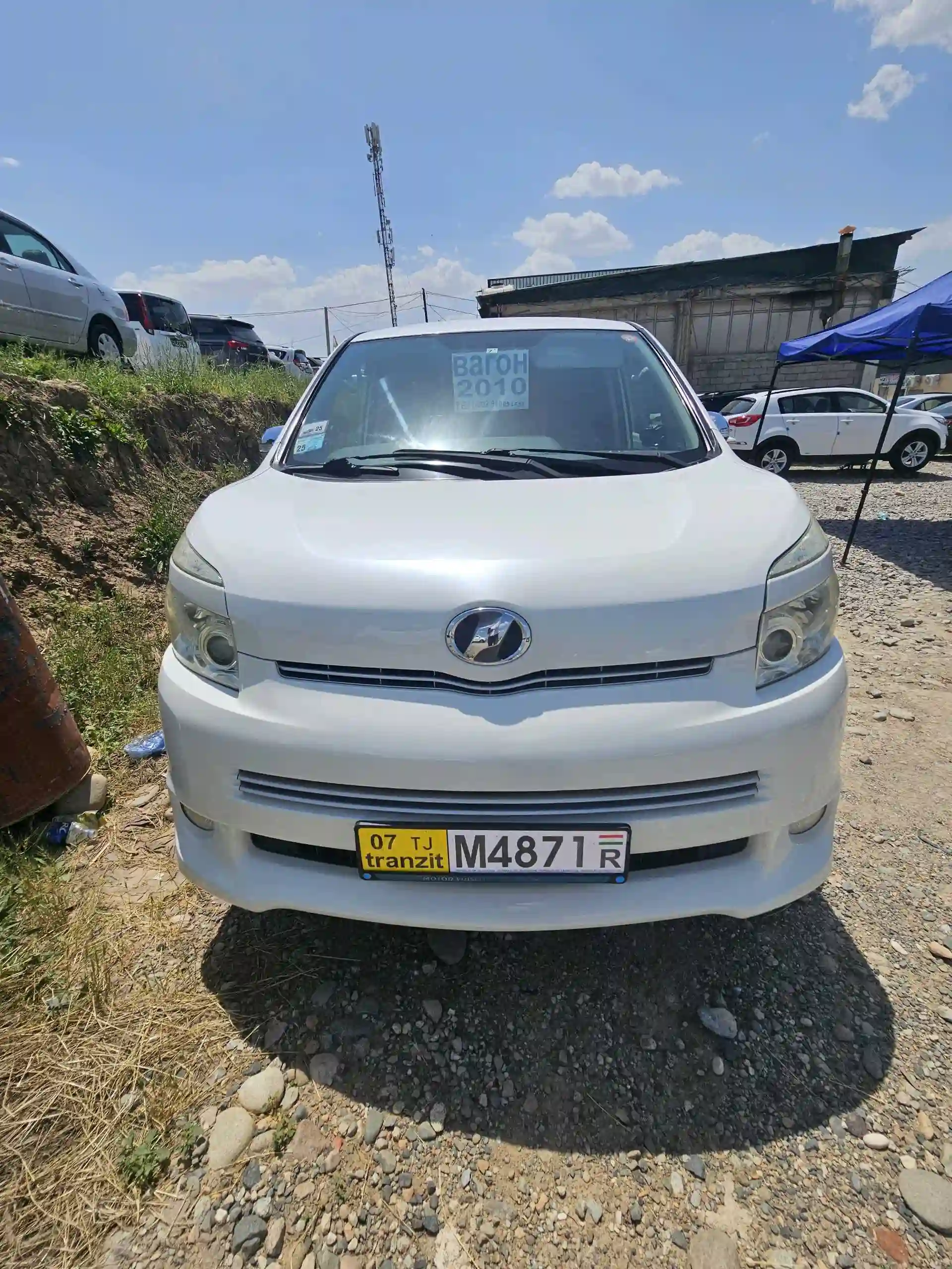 Toyota Voxy 2010