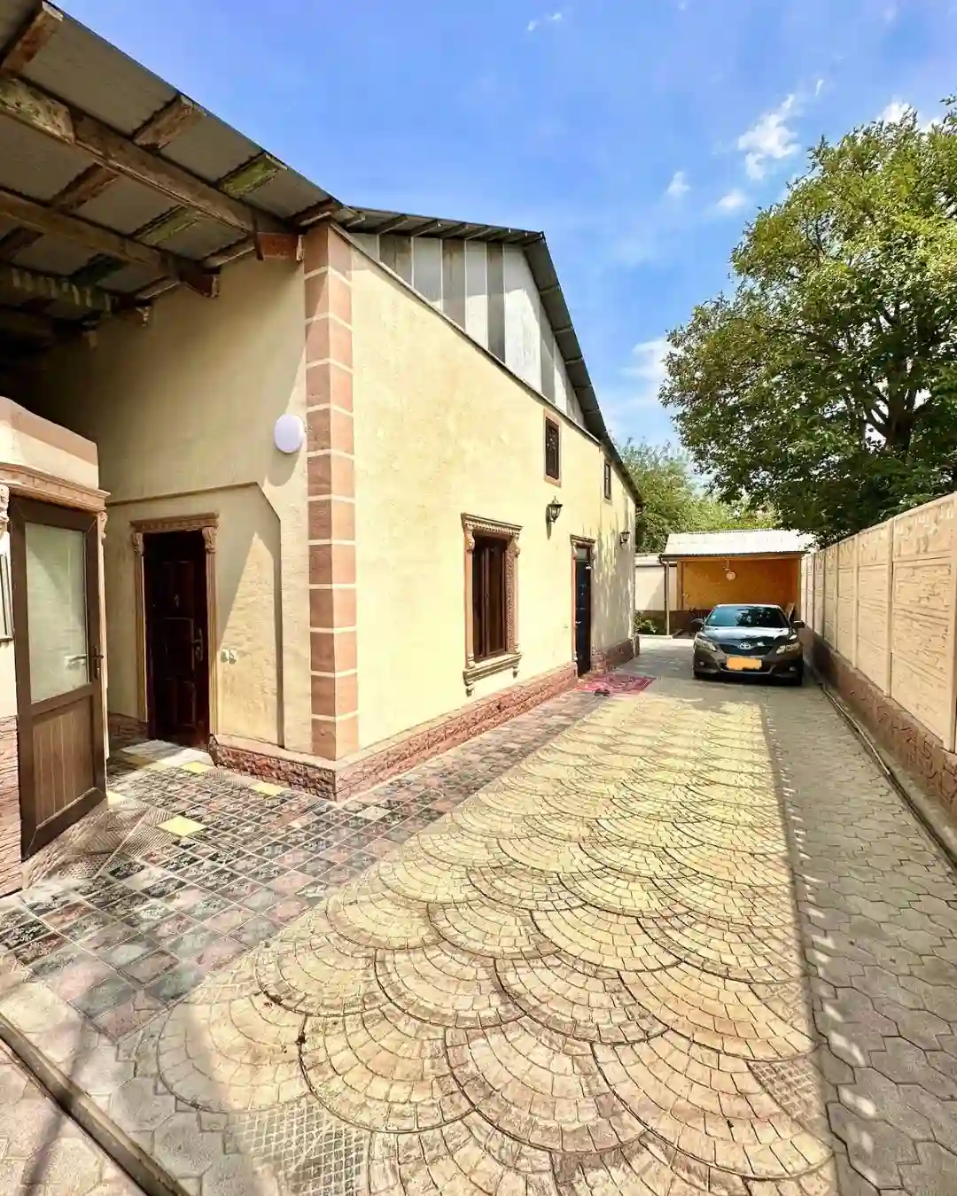 1 этажный, 5-комн. дом, 1282 м², 3 соток, Фирдавси Южный