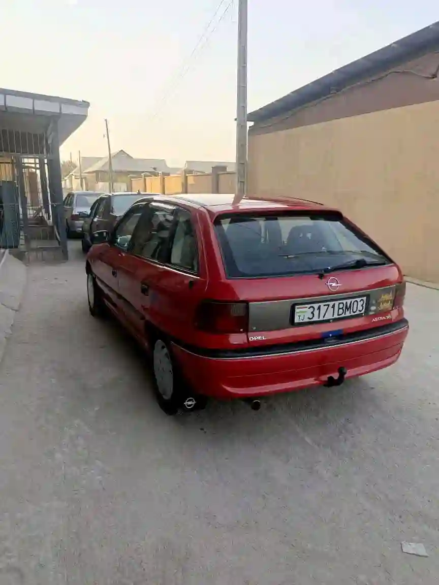Opel Astra f 1996 — миниатюра 3