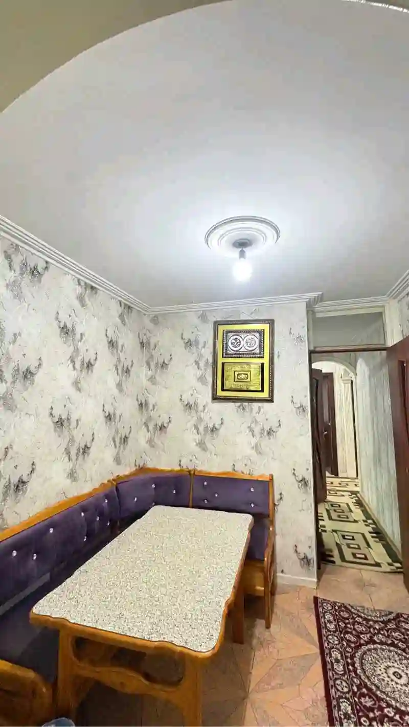 3-к квартира, 3 этаж, 68 м², Аэропорт