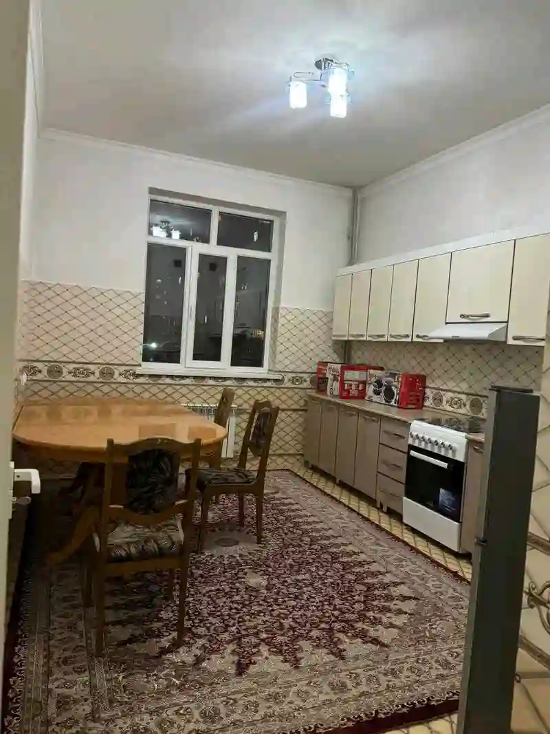 3-к квартира, 3 этаж, 100 м², Зарафшон