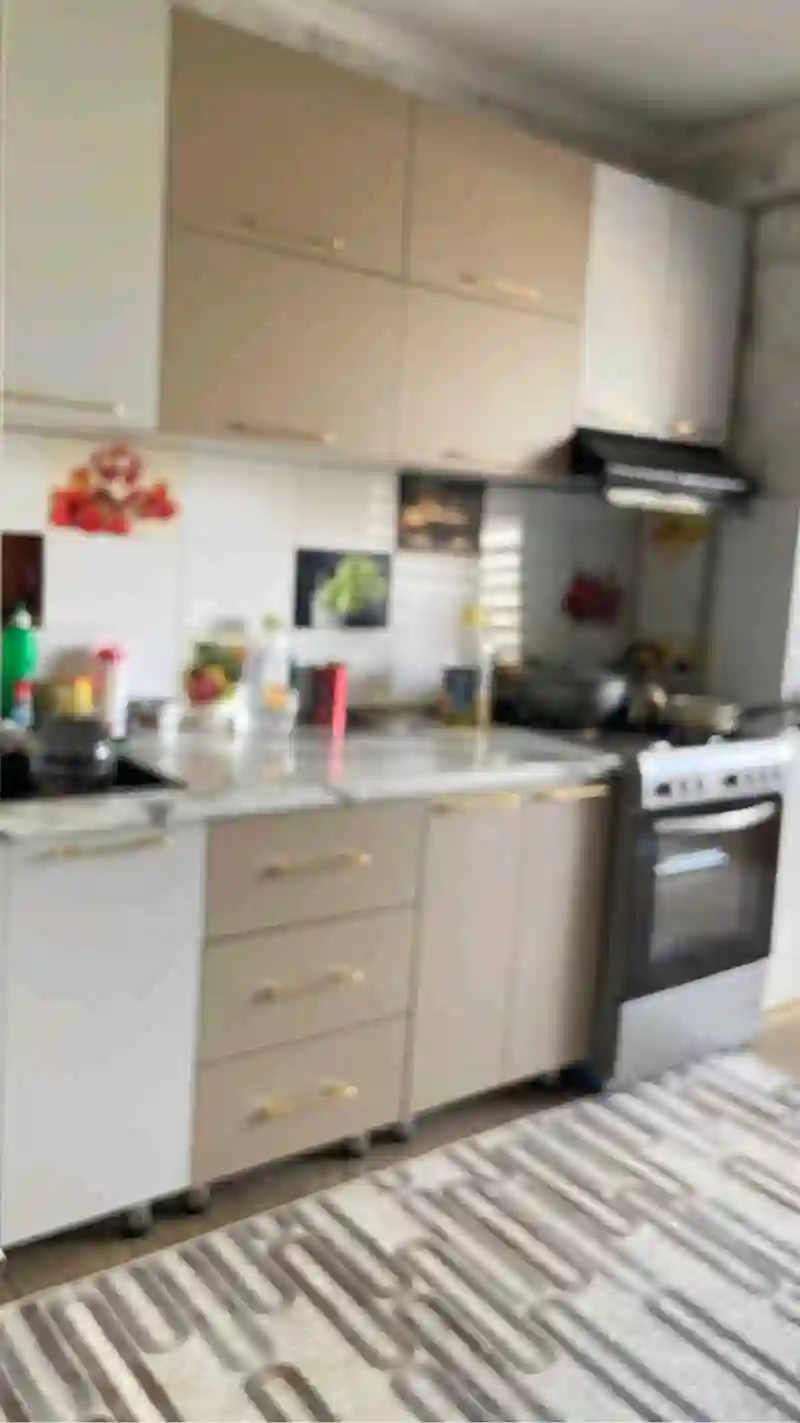 2-к квартира, 4 этаж, 65 м², 33 мкр