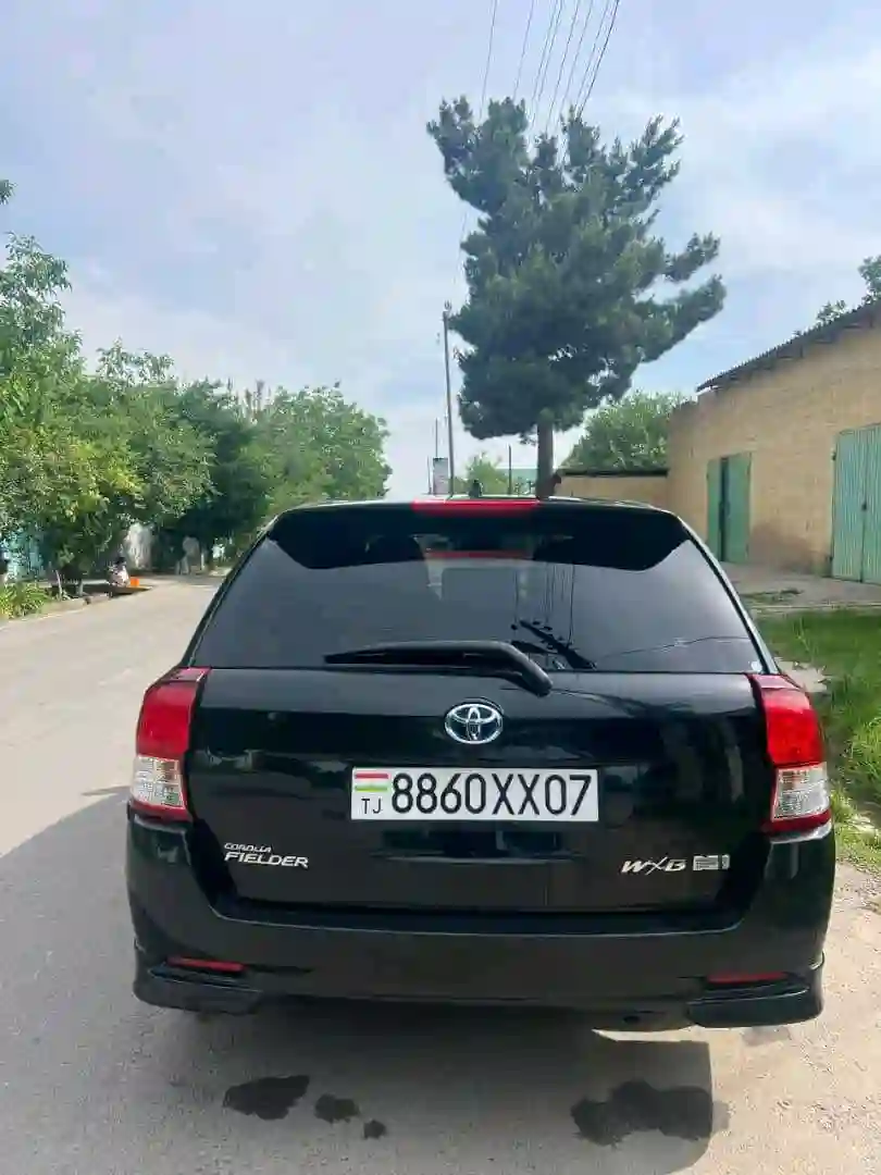 Toyota Fielder 2014