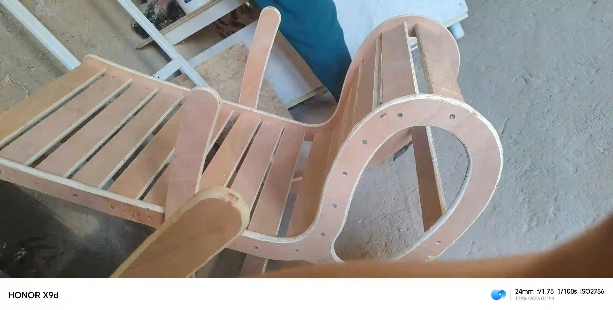 Качели для садах