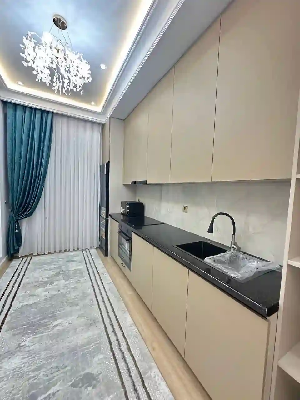 2-к квартира, 16 этаж, 70 м², И. Сомони