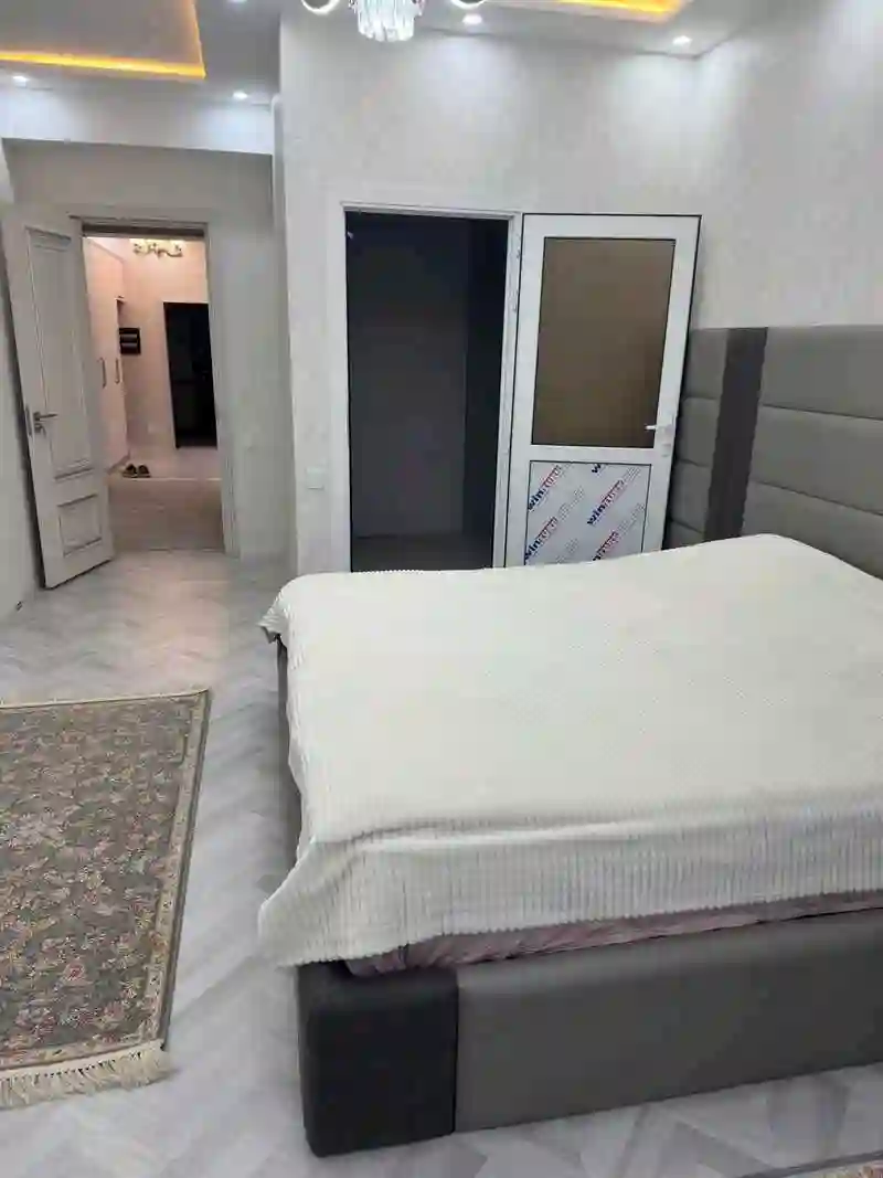 3-к квартира, 3 этаж, 150 м², Спартак, бари Ёвар