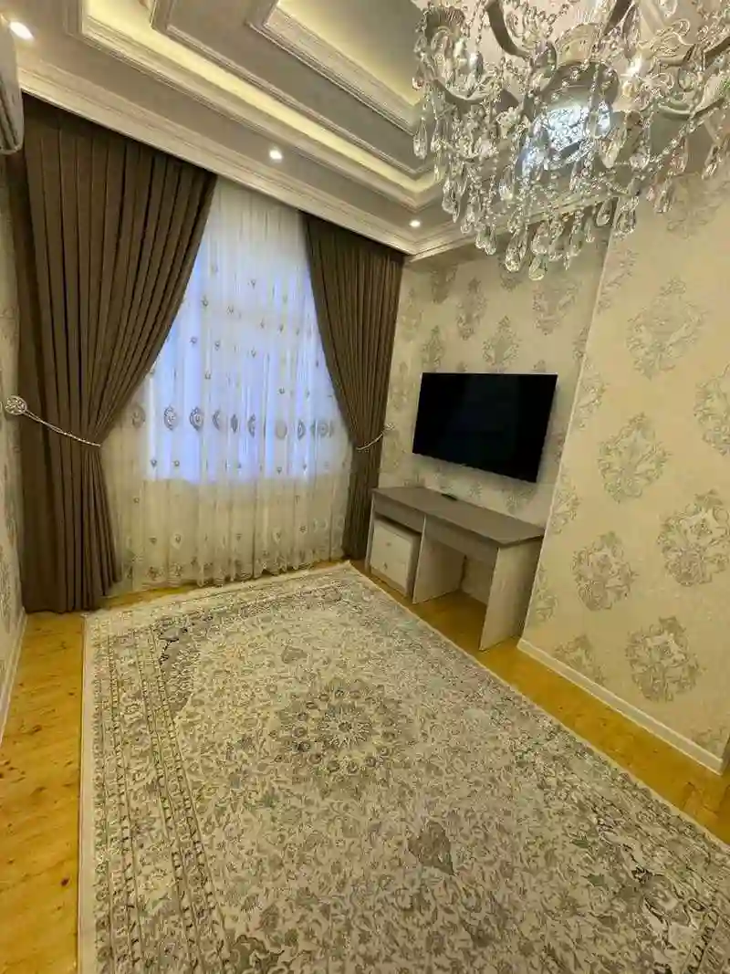 3-к квартира, 6 этаж, 92 м², 112мкр, назди Масҷиди Мехкалон