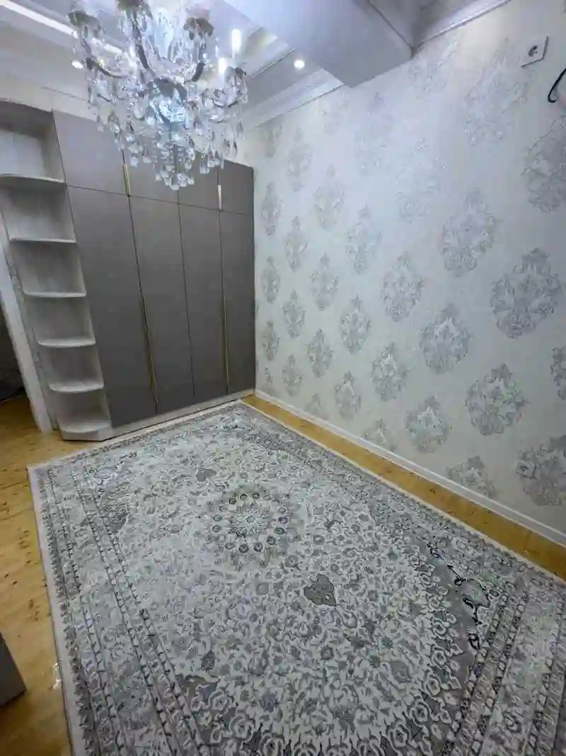 3-к квартира, 6 этаж, 92 м², 112мкр, назди Масҷиди Мехкалон