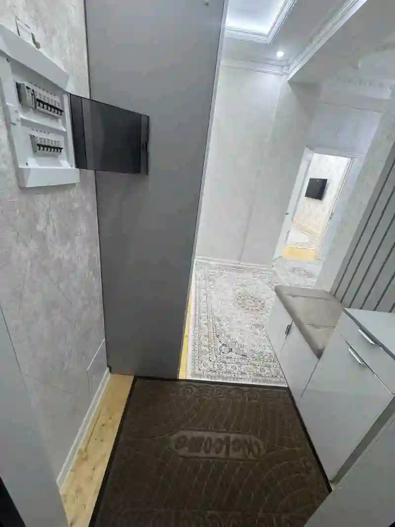 3-к квартира, 6 этаж, 92 м², 112мкр, назди Масҷиди Мехкалон