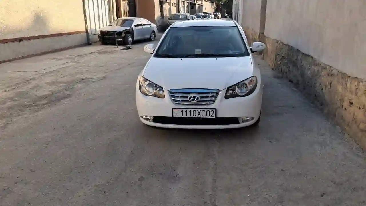 Hyundai Avante 2010