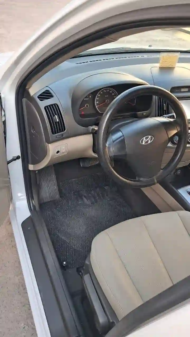 Hyundai Avante 2010