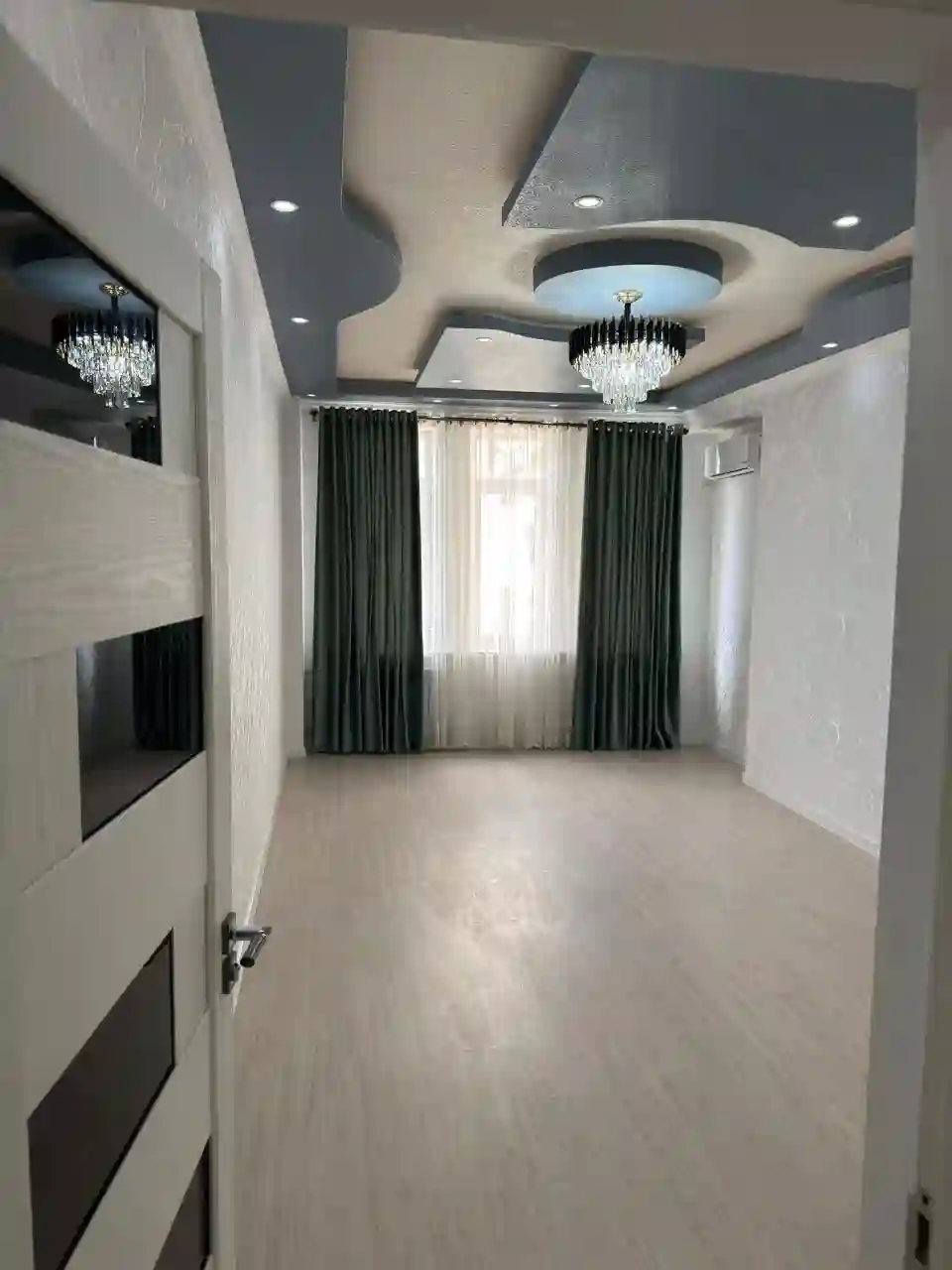 2-к квартира, 13 этаж, 55 м², Фирдавси, 63мкр