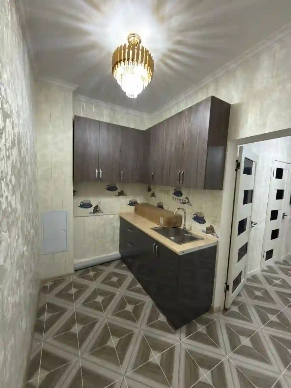 2-к квартира, 13 этаж, 55 м², Фирдавси, 63мкр