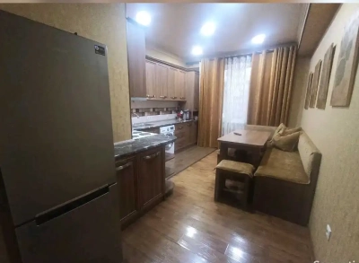 2-к квартира, 3 этаж, 83 м², Шохмансур