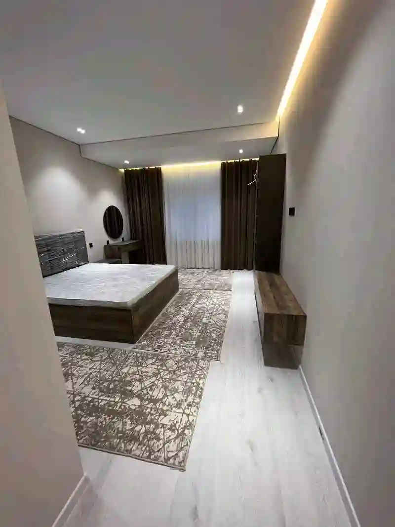 2-к квартира, 3 этаж, 88 м², Цум, домои Себистон