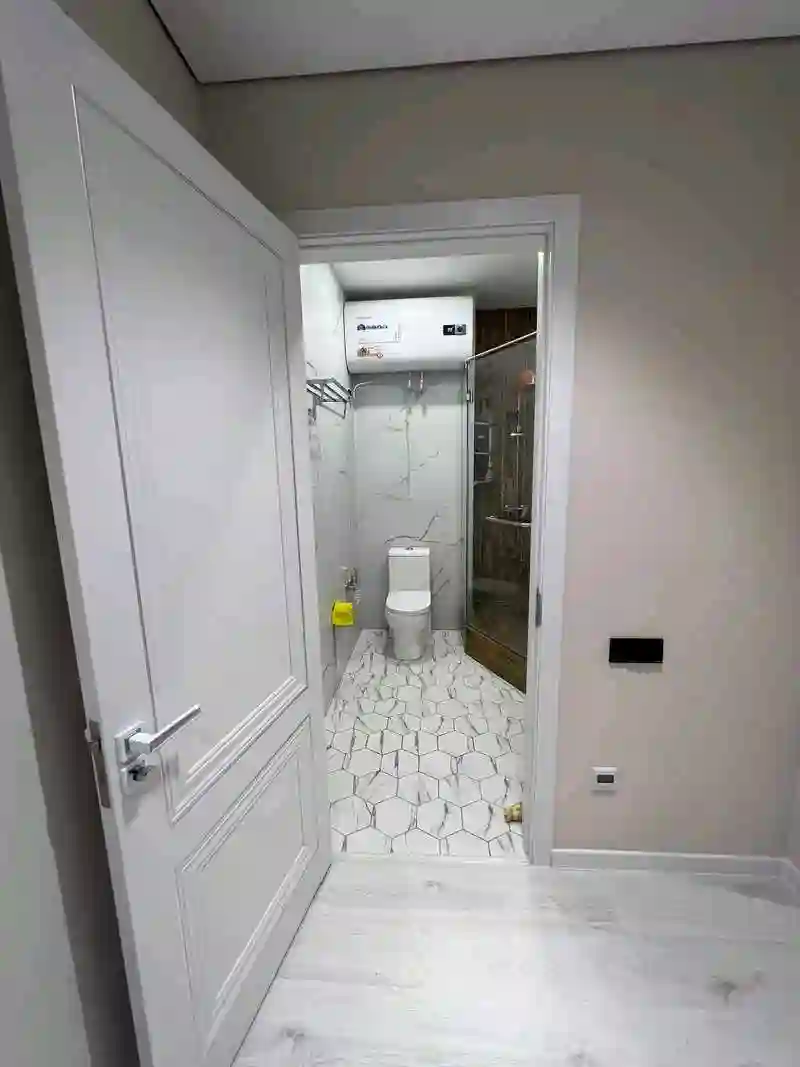 2-к квартира, 3 этаж, 88 м², Цум, домои Себистон