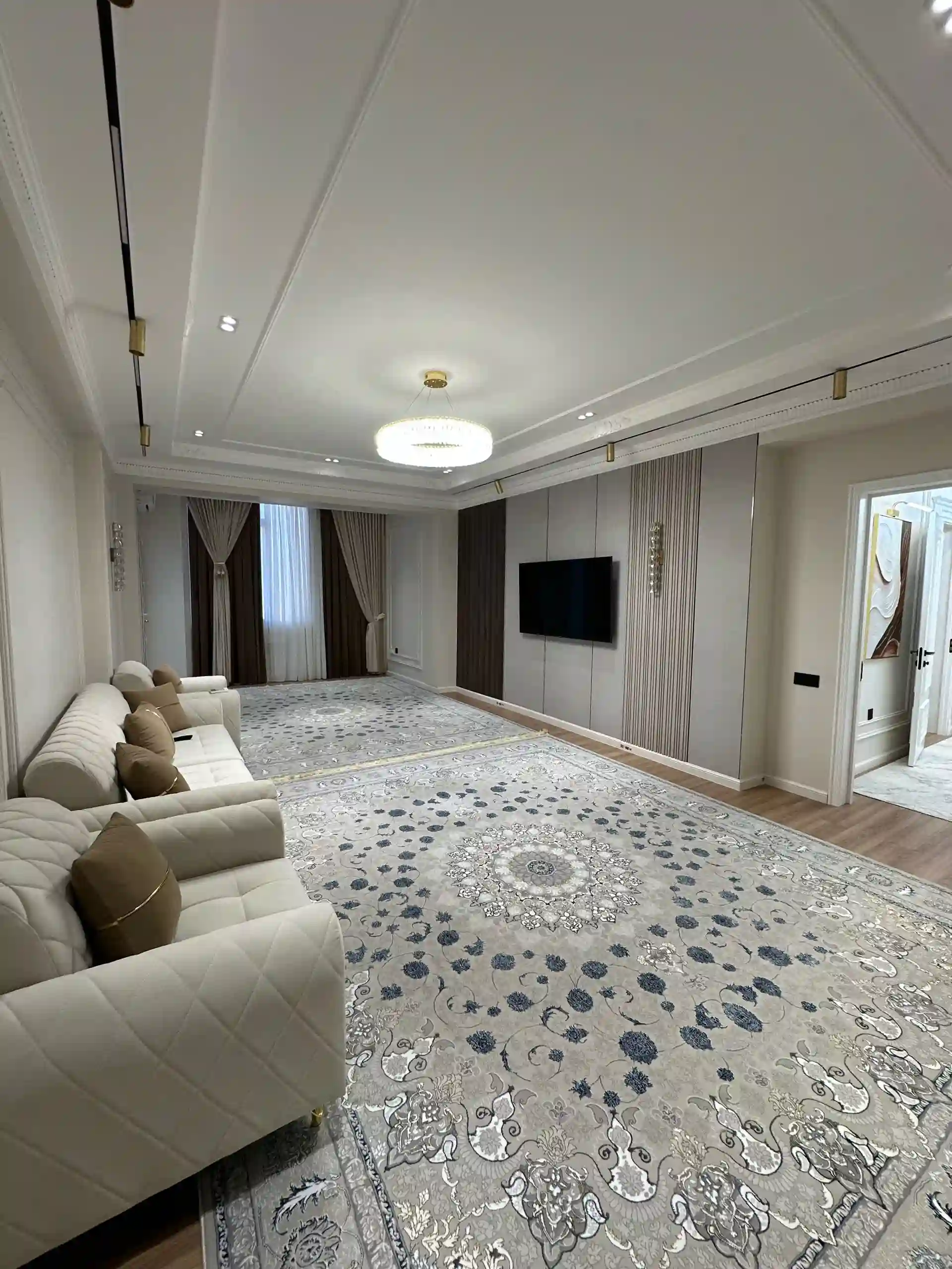 2-к квартира, 16 этаж, 93 м², скори