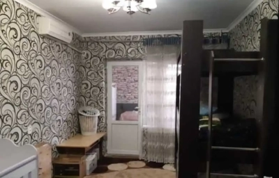 2-комн. квартира, 4 этаж, 40м², сино