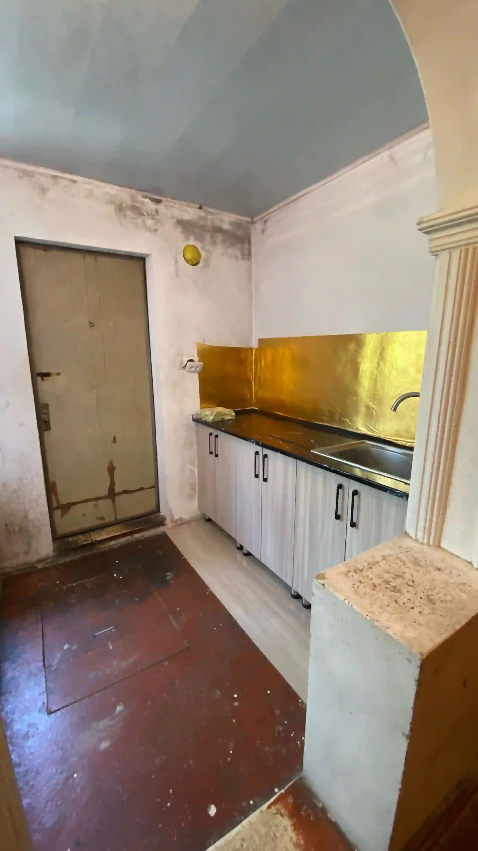 2-к квартира, 1 этаж, 56 м², Фирдавси
