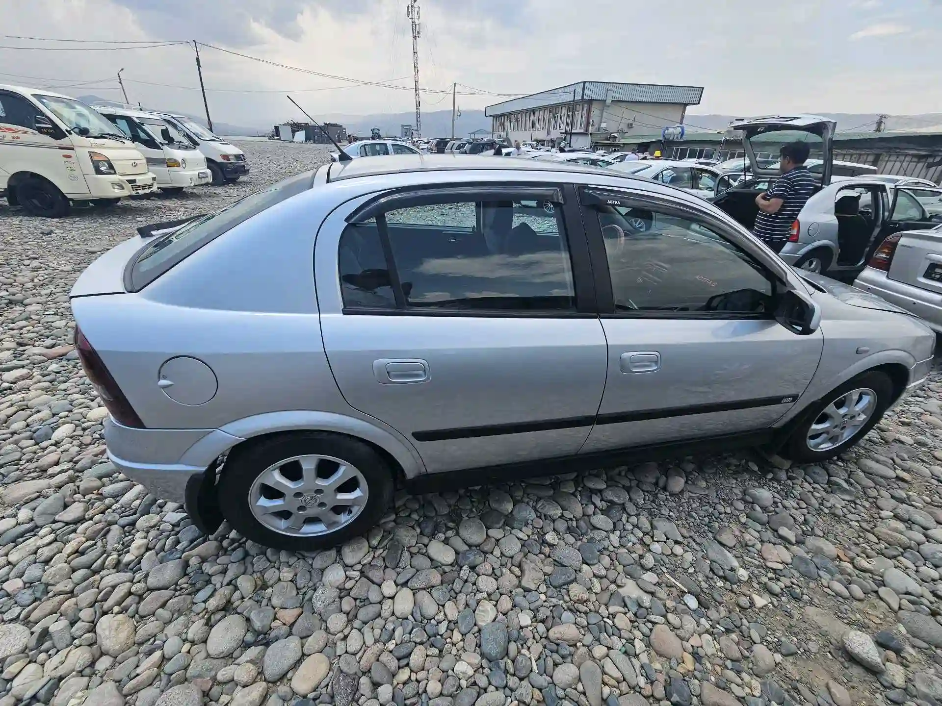 Opel Astra j 2002 — миниатюра 4