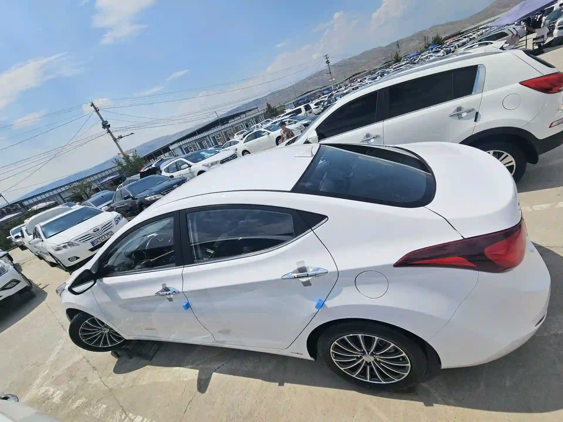 Hyundai Avante 2015