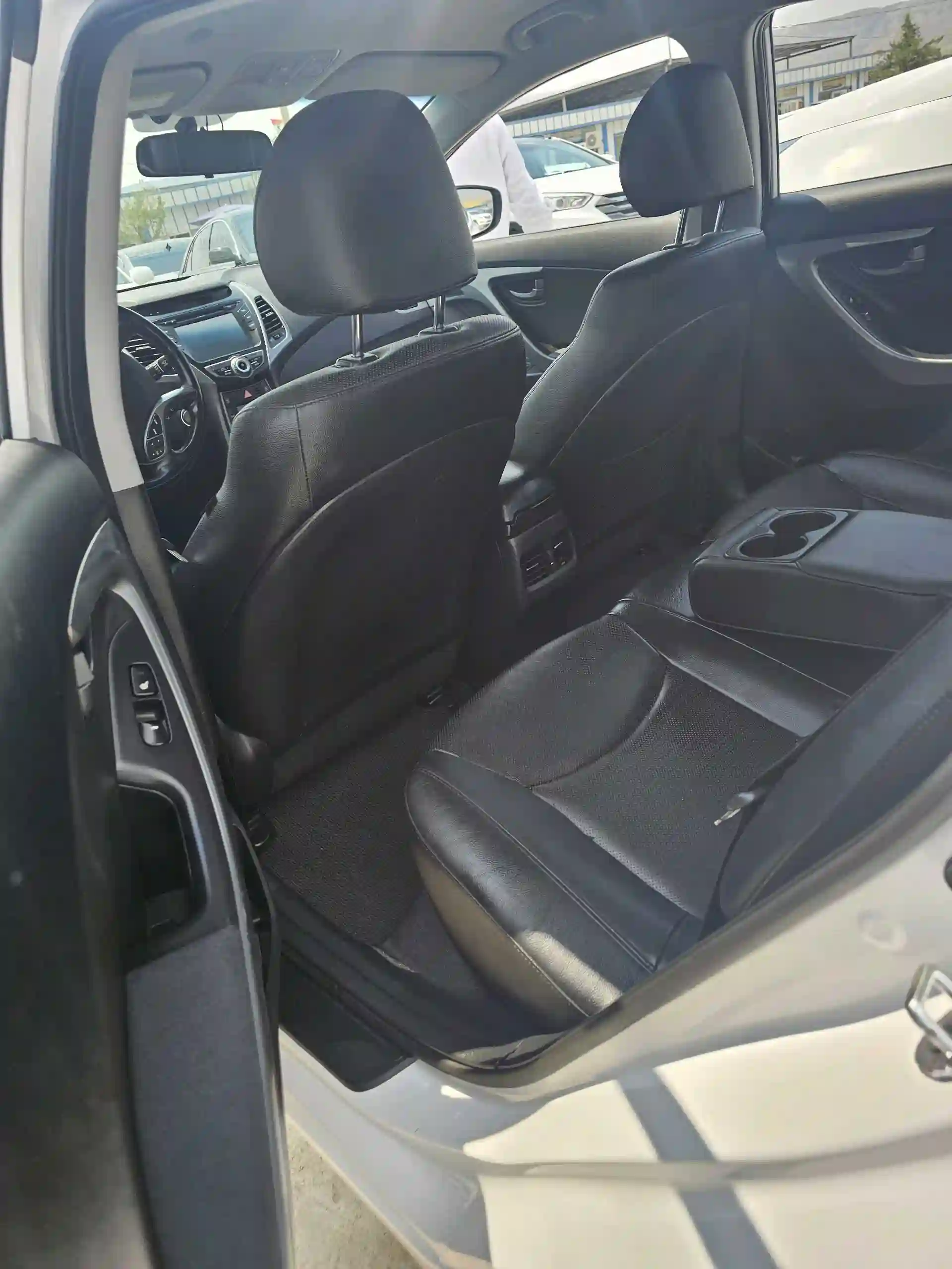 Hyundai Avante 2015