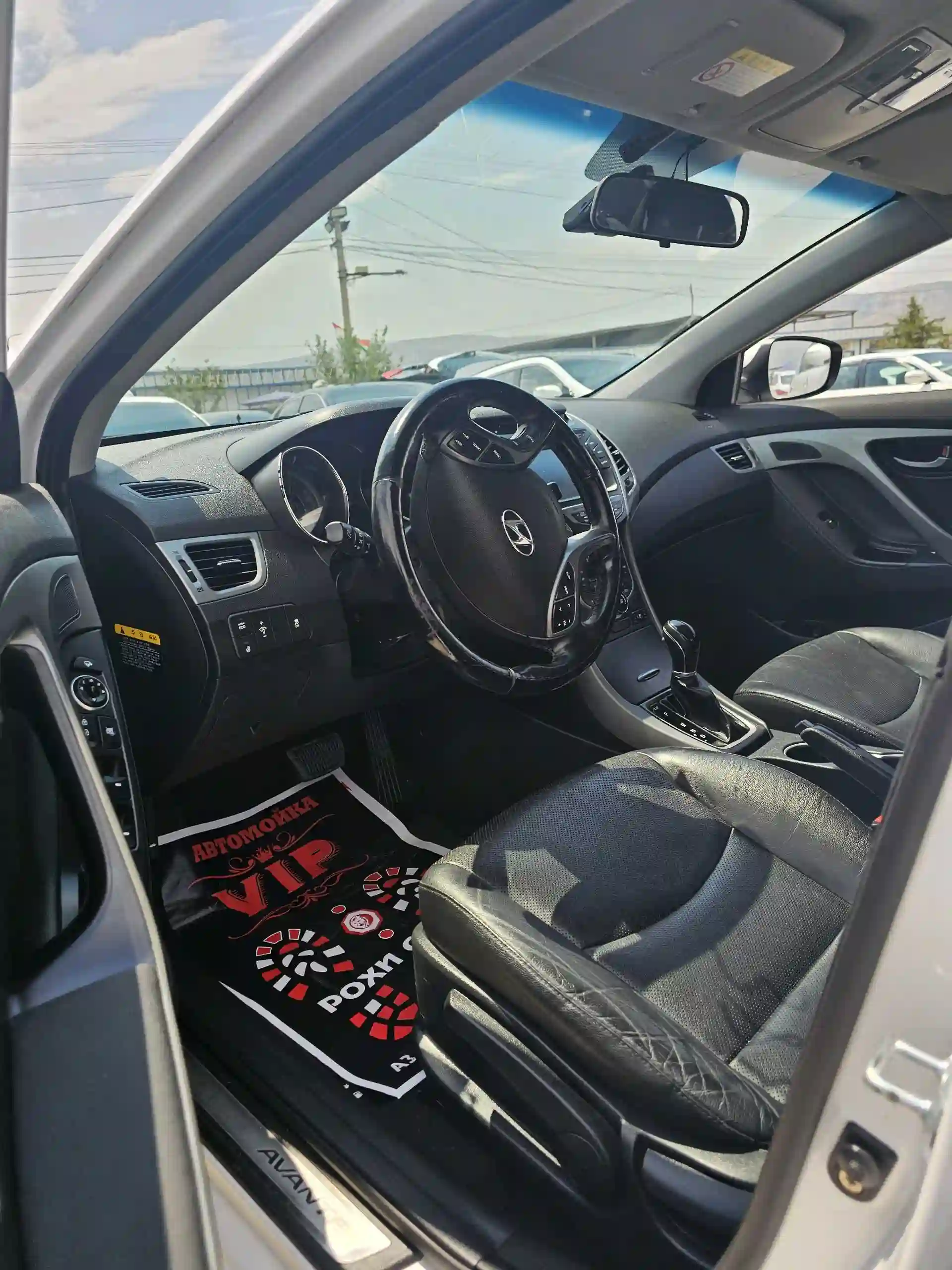 Hyundai Avante 2015