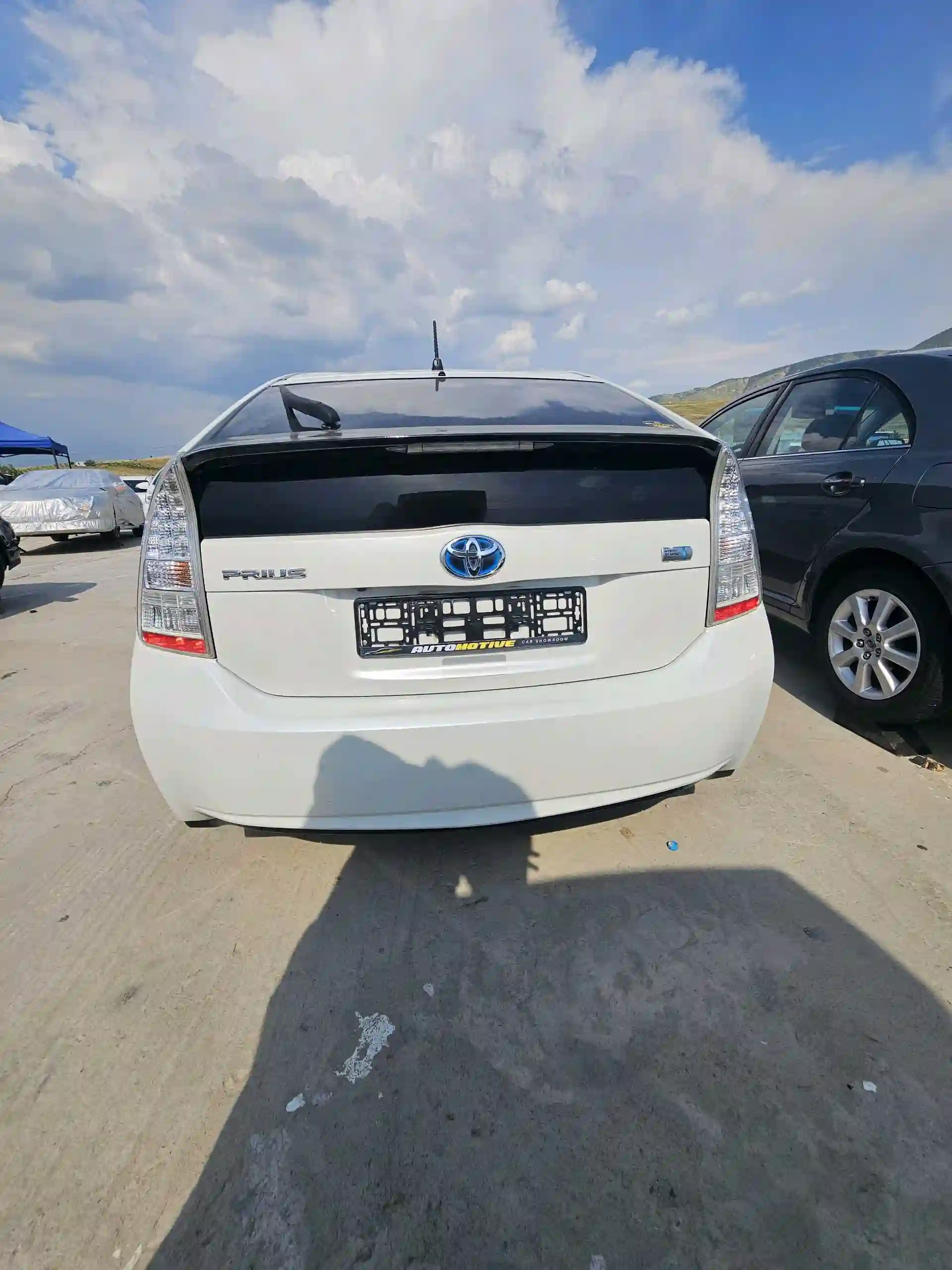 Toyota Prius 2010 — миниатюра 2