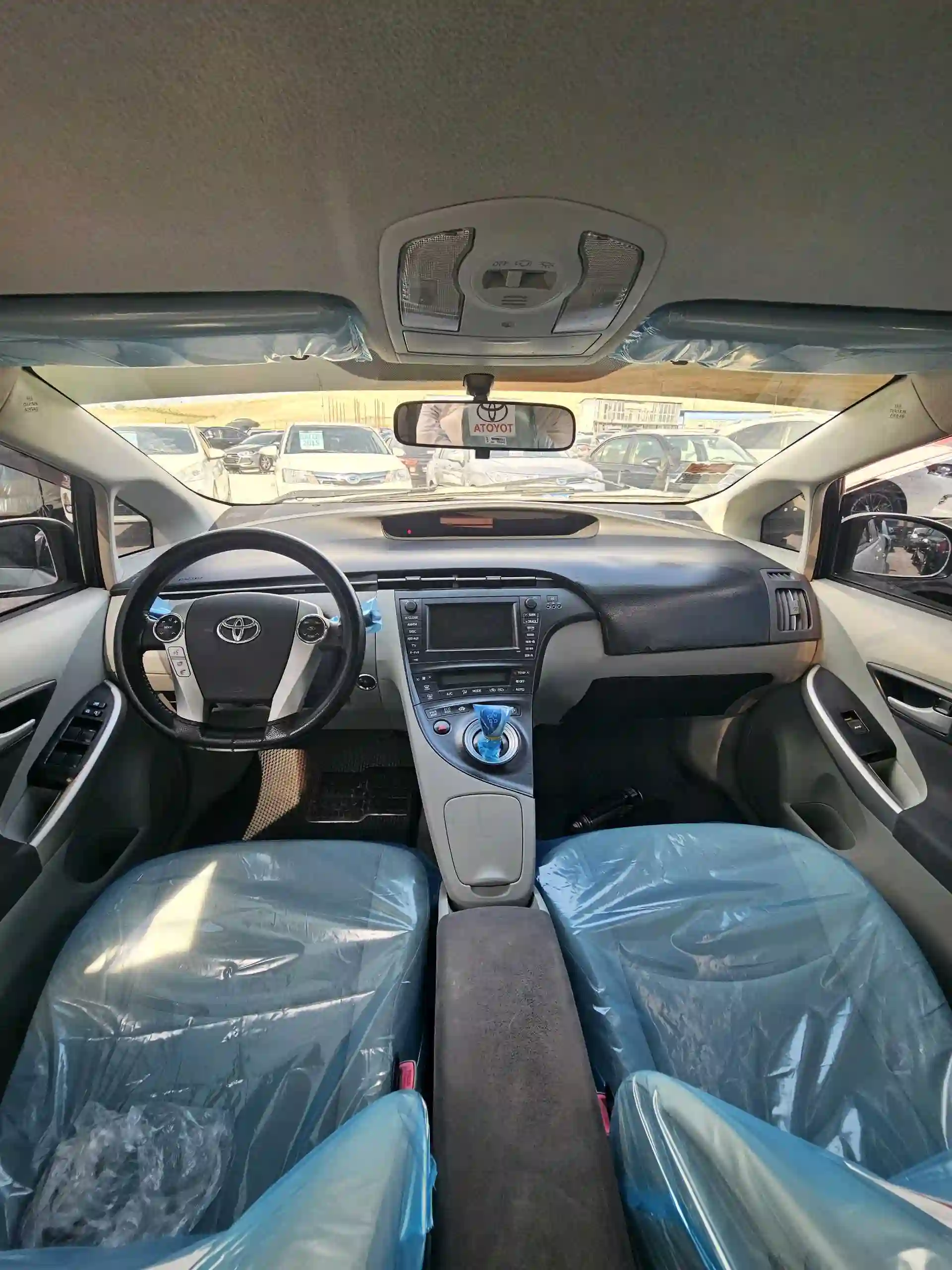 Toyota Prius 2010 — миниатюра 5
