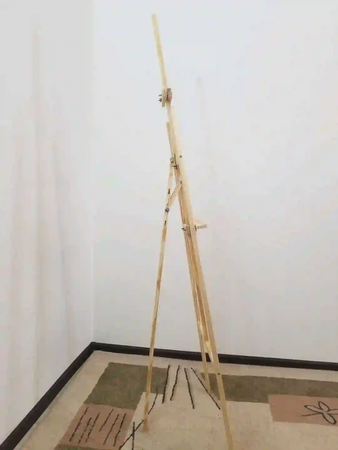 Мольберт деревянный