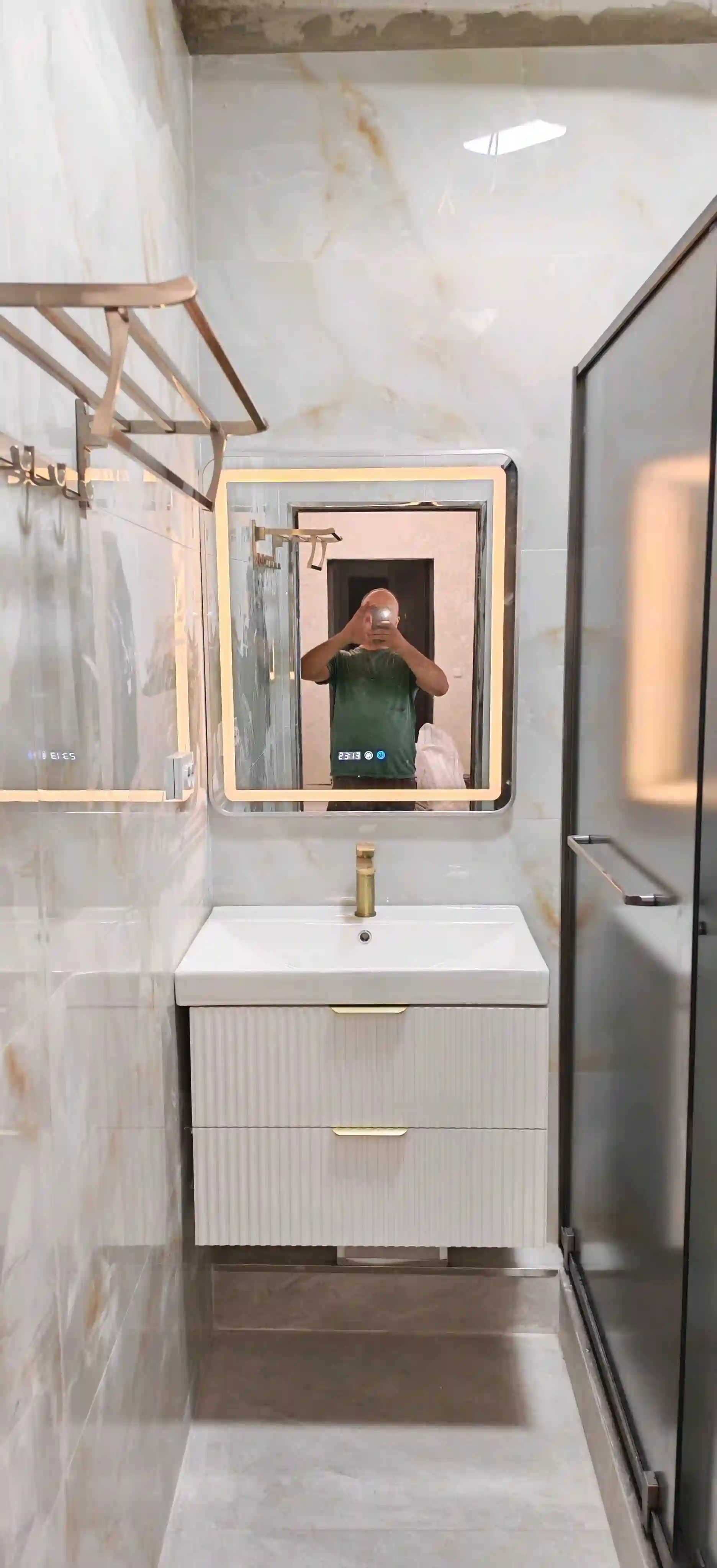 кафел Гипсакардон ламинат обои паркет 