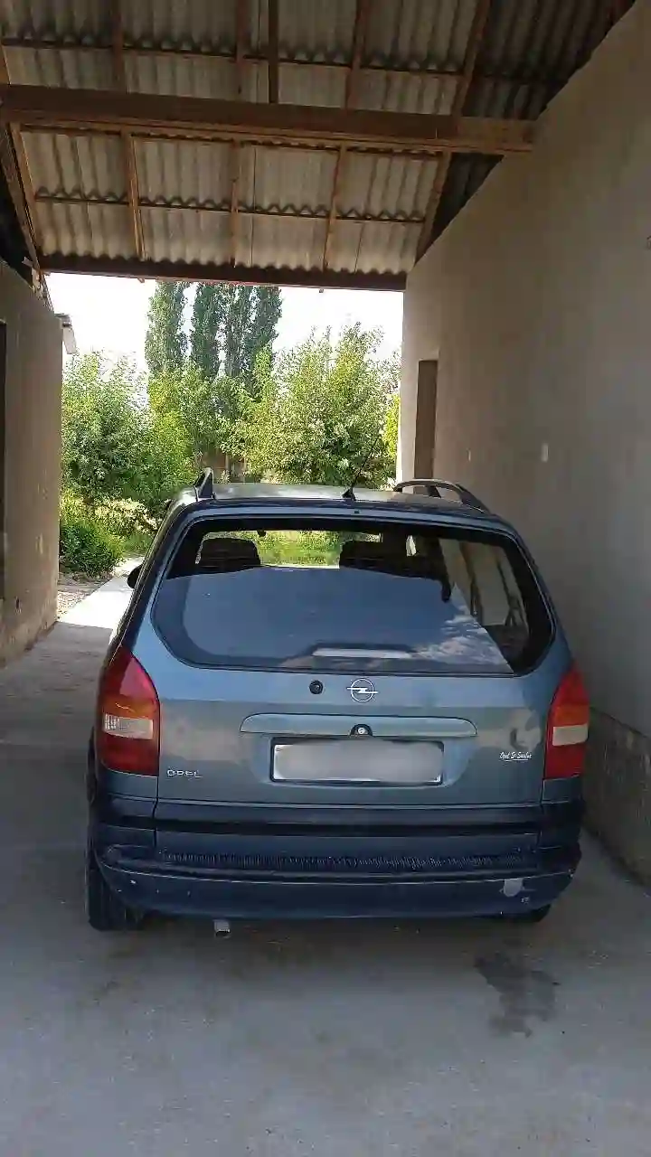 Opel Zafira 2000