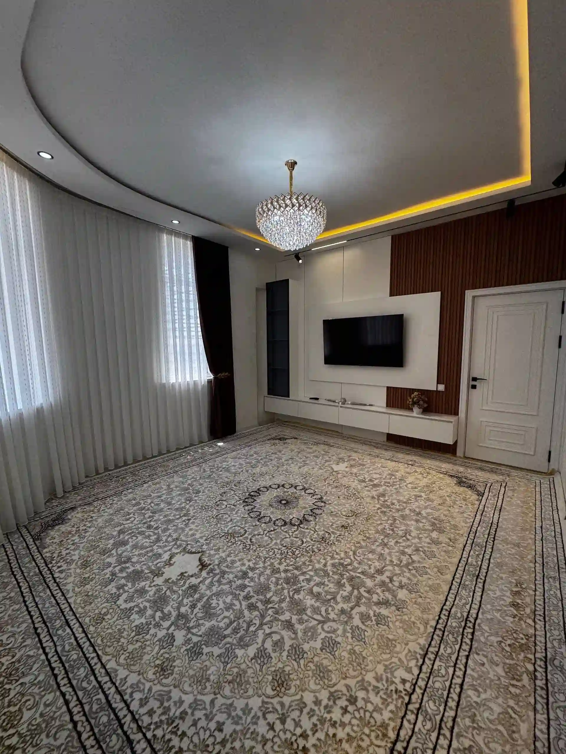 3-к квартира, 12 этаж, 96 м², Фирдавси