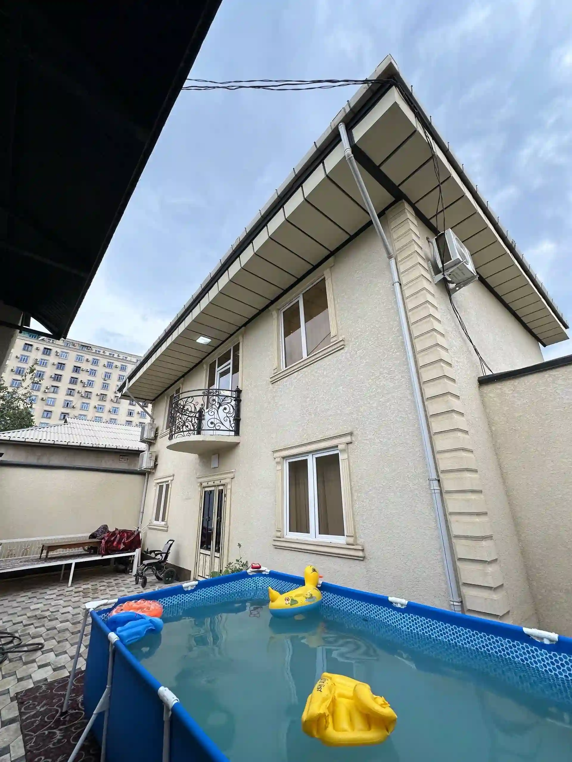 2 этажный, 5-комн. дом, 170 м², 15 соток, Сино