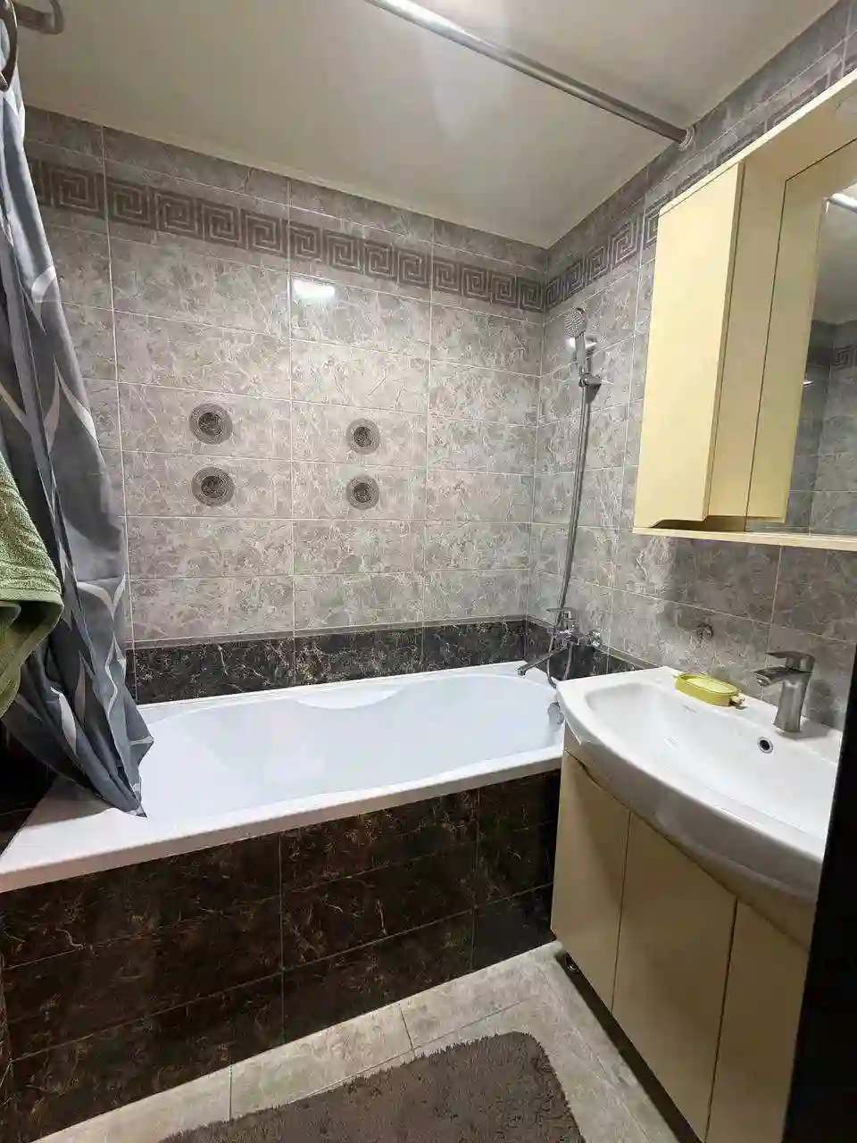 3-к квартира, 5 этаж, 103 м², н.Фирдавси