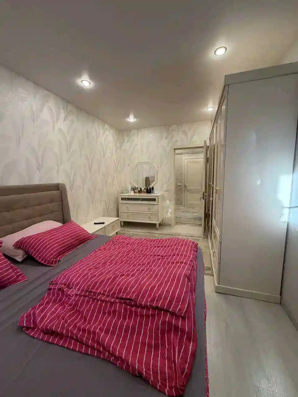 3-к квартира, 9 этаж, 103 м², н.Фирдавси