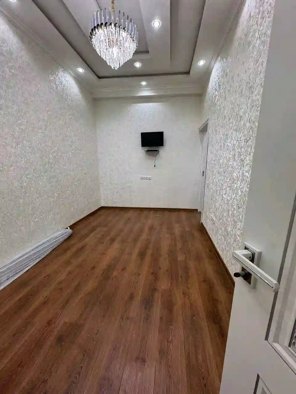 2-к квартира, 11 этаж, 53 м², Исмоли Сомони