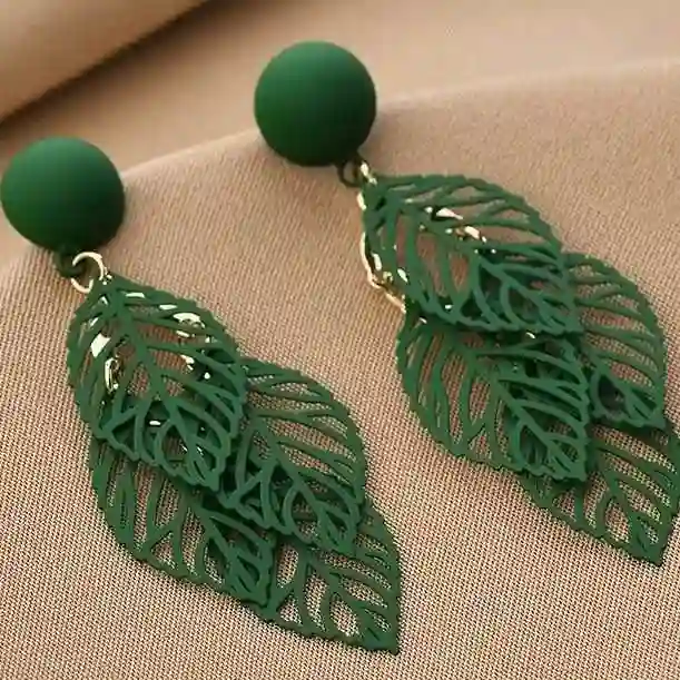 Сережки лепестки