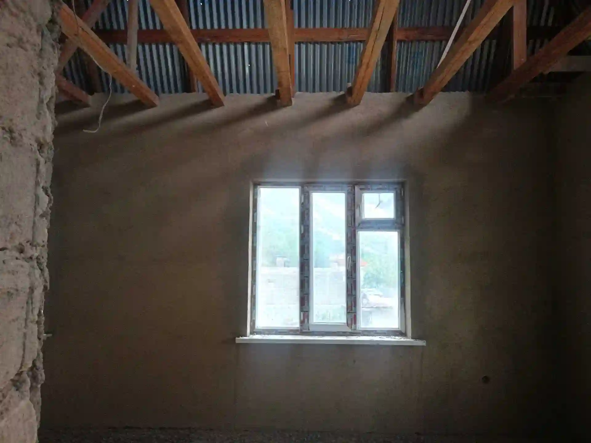 3 этажный, 4-комн. дом, 240 м², 6 соток, Варзоб 35 км гули майда