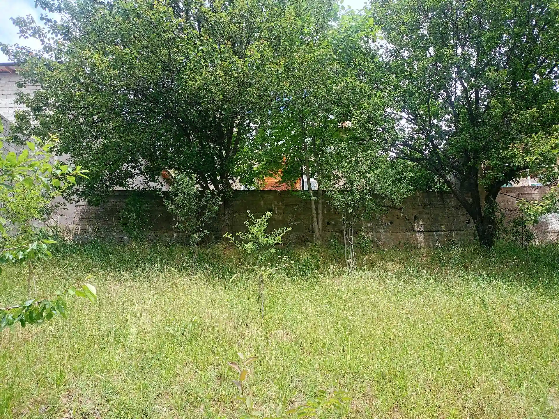 3 этажный, 4-комн. дом, 240 м², 6 соток, Варзоб 35 км гули майда
