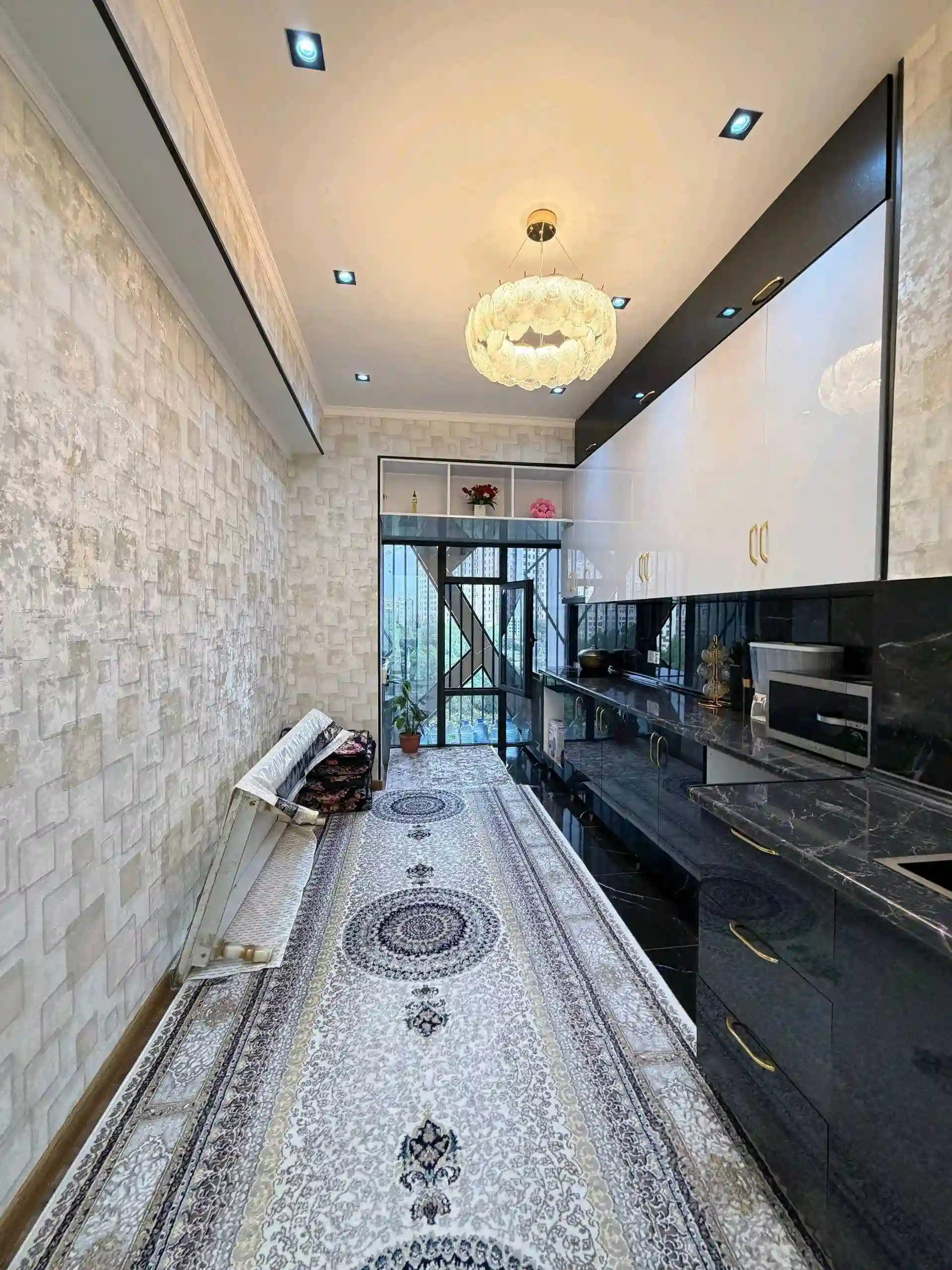 4-к квартира, 8 этаж, 106 м², Шохмансур