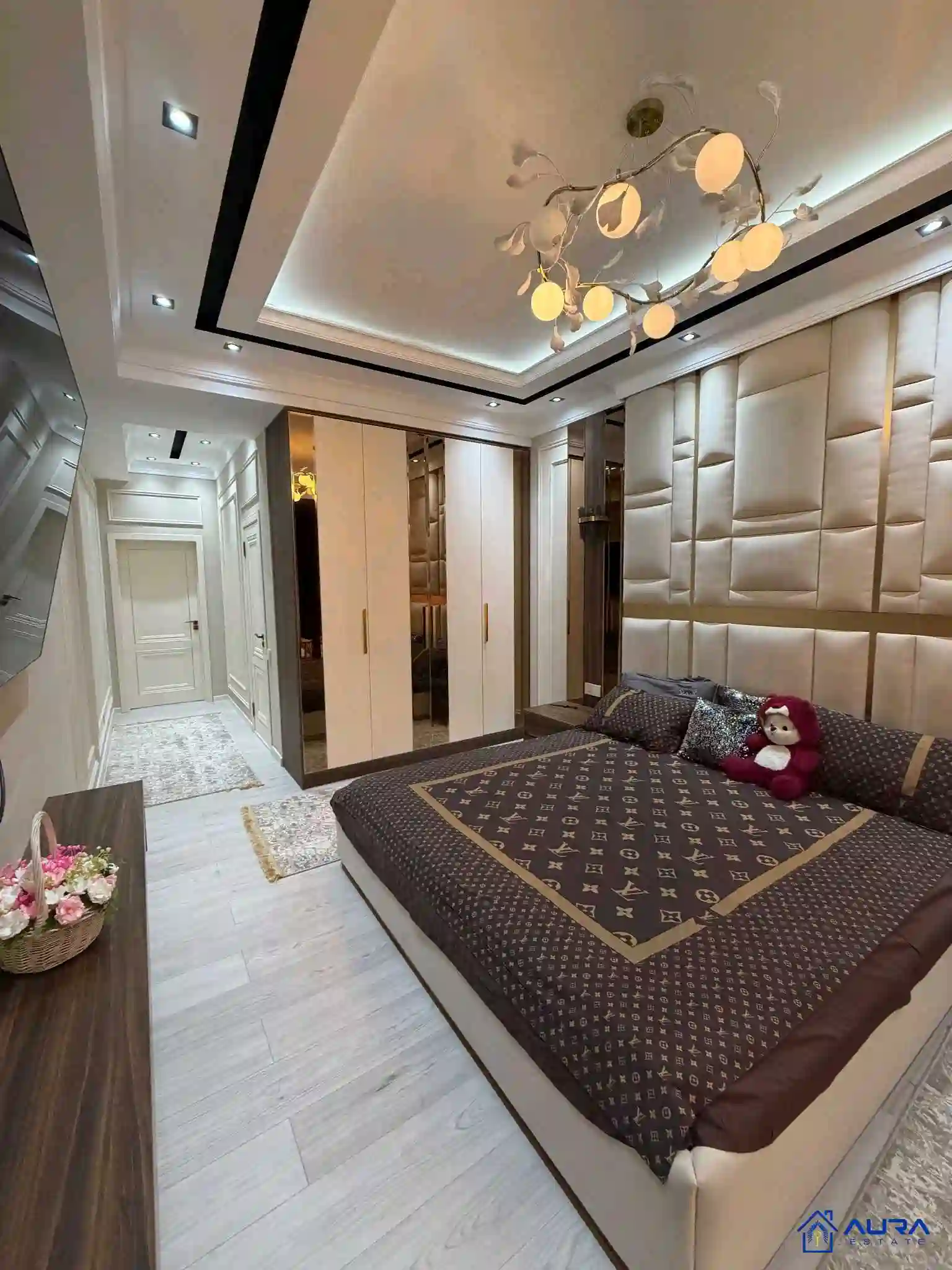 4-к квартира, 11 этаж, 167 м², И Сомони