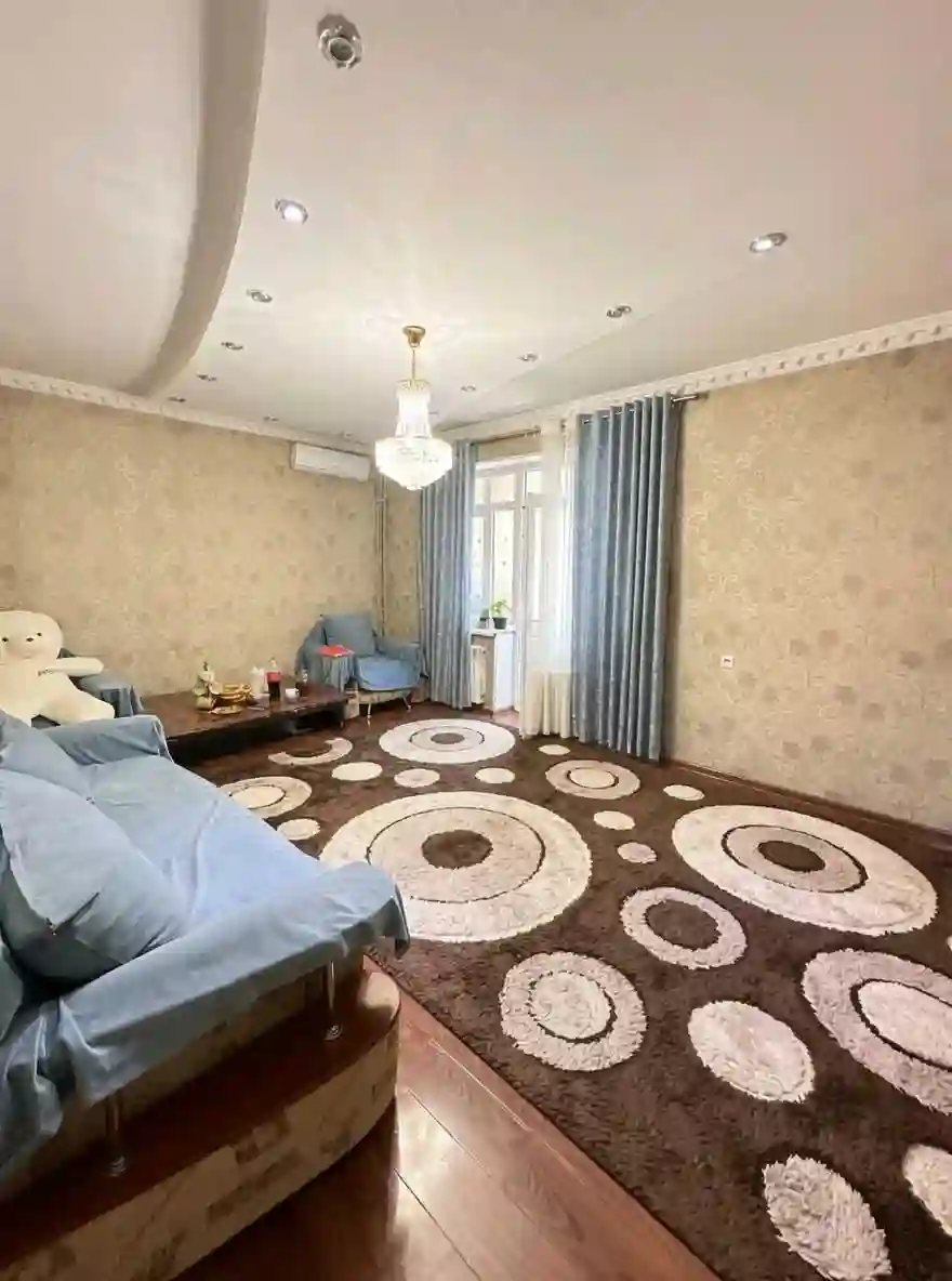 3-к квартира, 4 этаж, 74 м², Фирдавси