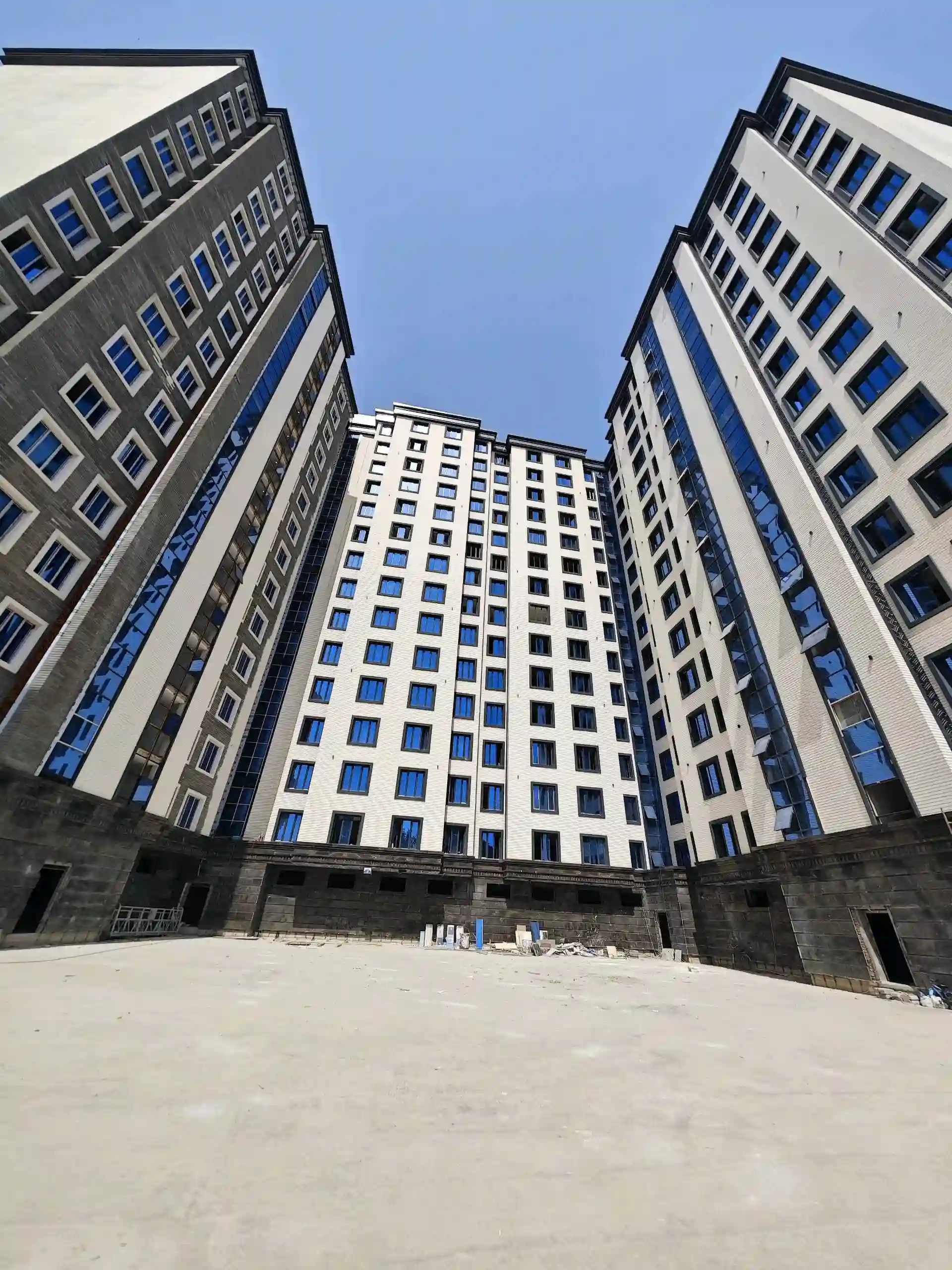 3-к квартира, 12 этаж, 75 м², Шабчарог