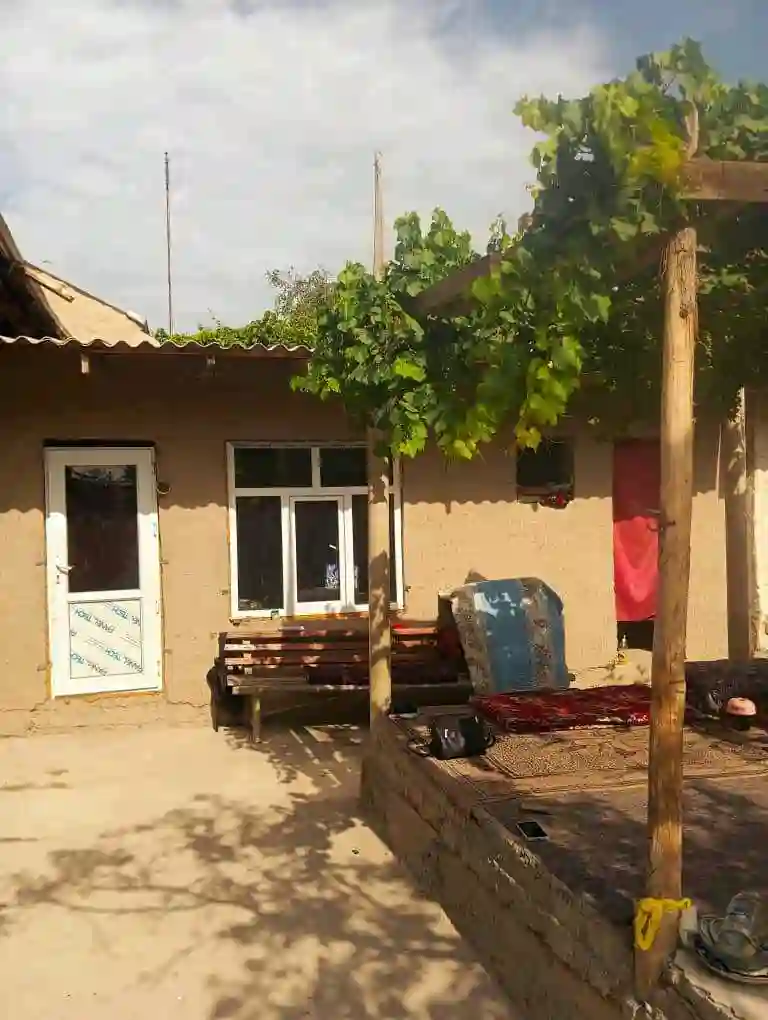 1 этажный, 6-комн. дом, 6 соток, Спитамен