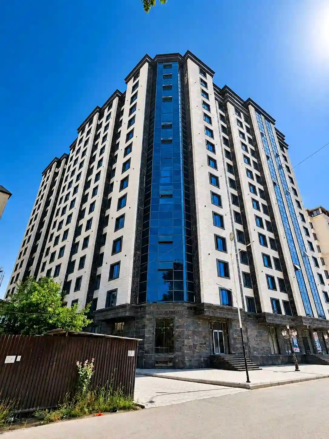 3-к квартира, 12 этаж, 75 м², Шабчарог