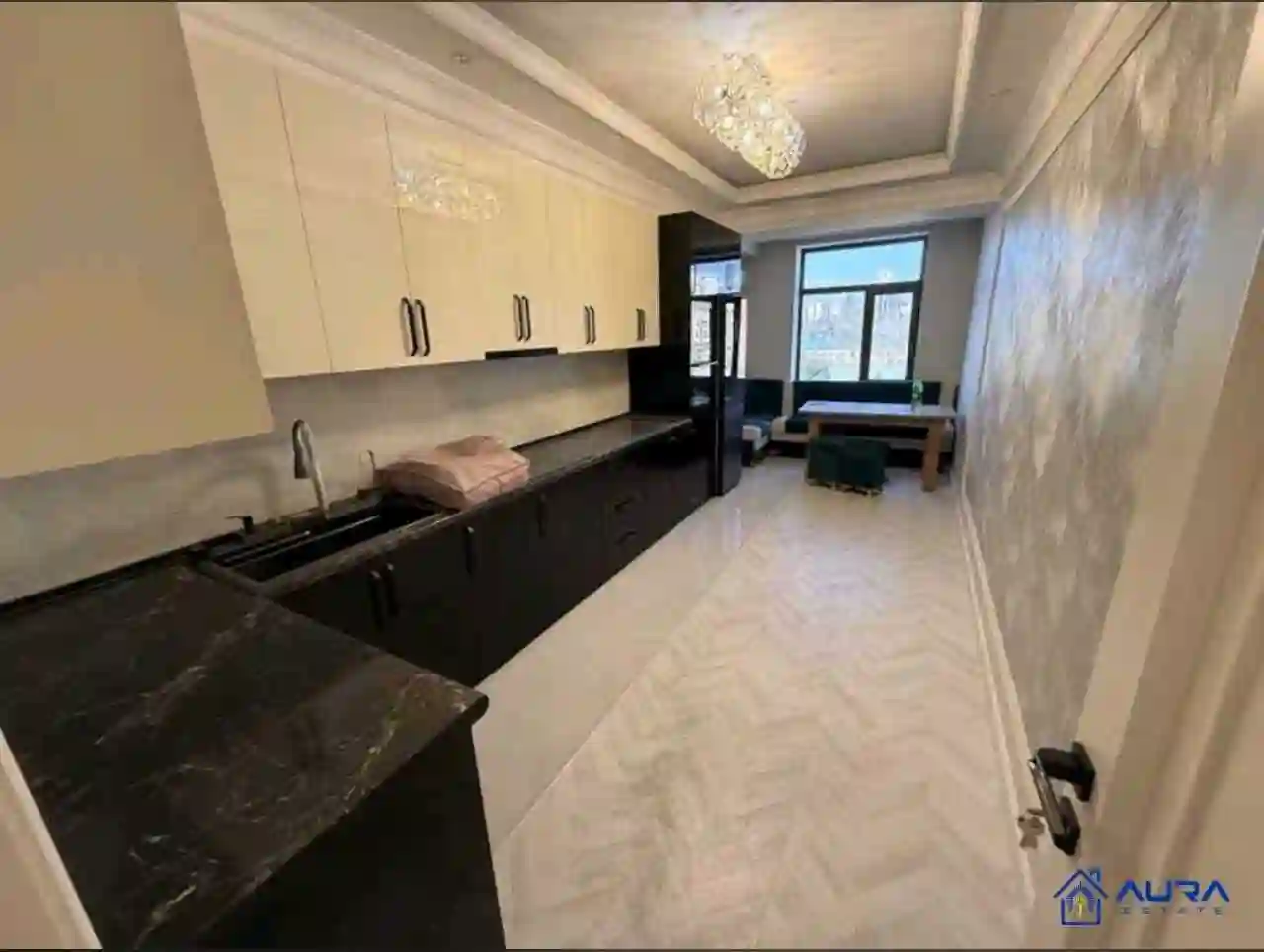 3-к квартира, 8 этаж, 110 м², Шохмансур